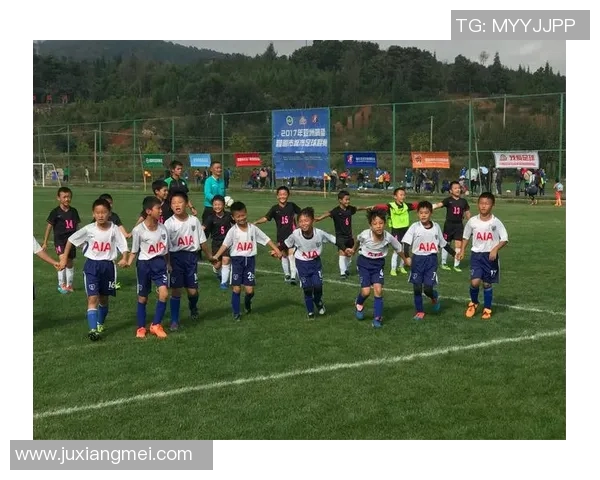 广州足球队的默契配合揭秘：从战术到团队精神的深度分析