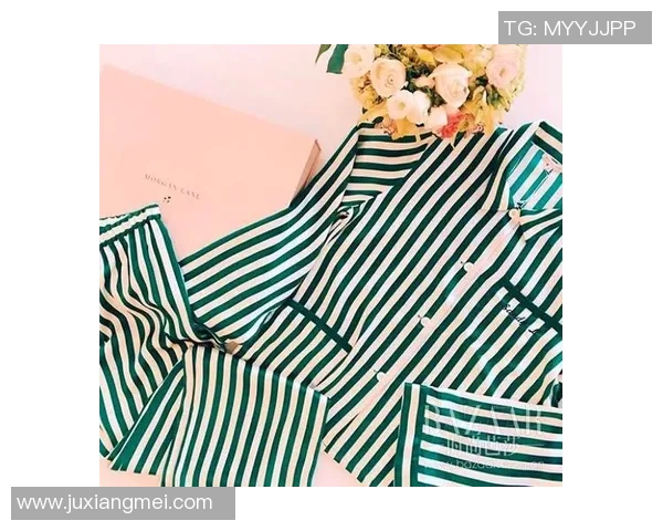 足球明星同款睡衣时尚搭配推荐让你在家也能感受运动魅力